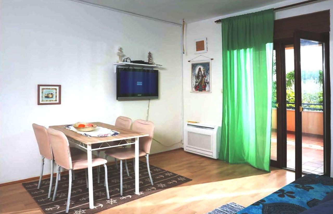 Linea Mare Apartment Rovinj Exterior photo